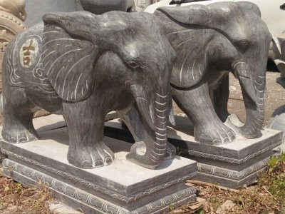 花园门口石雕大象